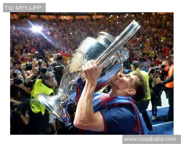 巴斯滕辉煌足球生涯回顾与经典进球瞬间展示挂画合集